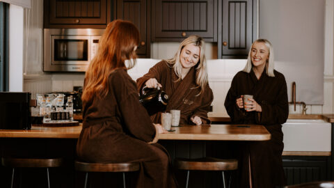 1 Night Galentine’s Escape